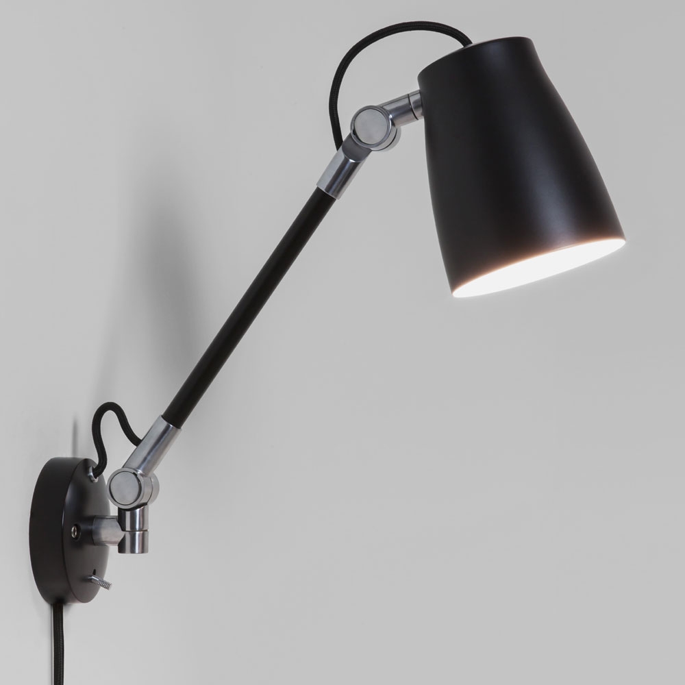 Luxo Spotlight Wall Light with arm in Black